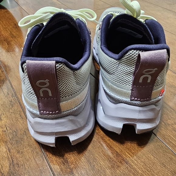 On Women's Cloudsurfer Trail Running shoes - Picture 5 of 6